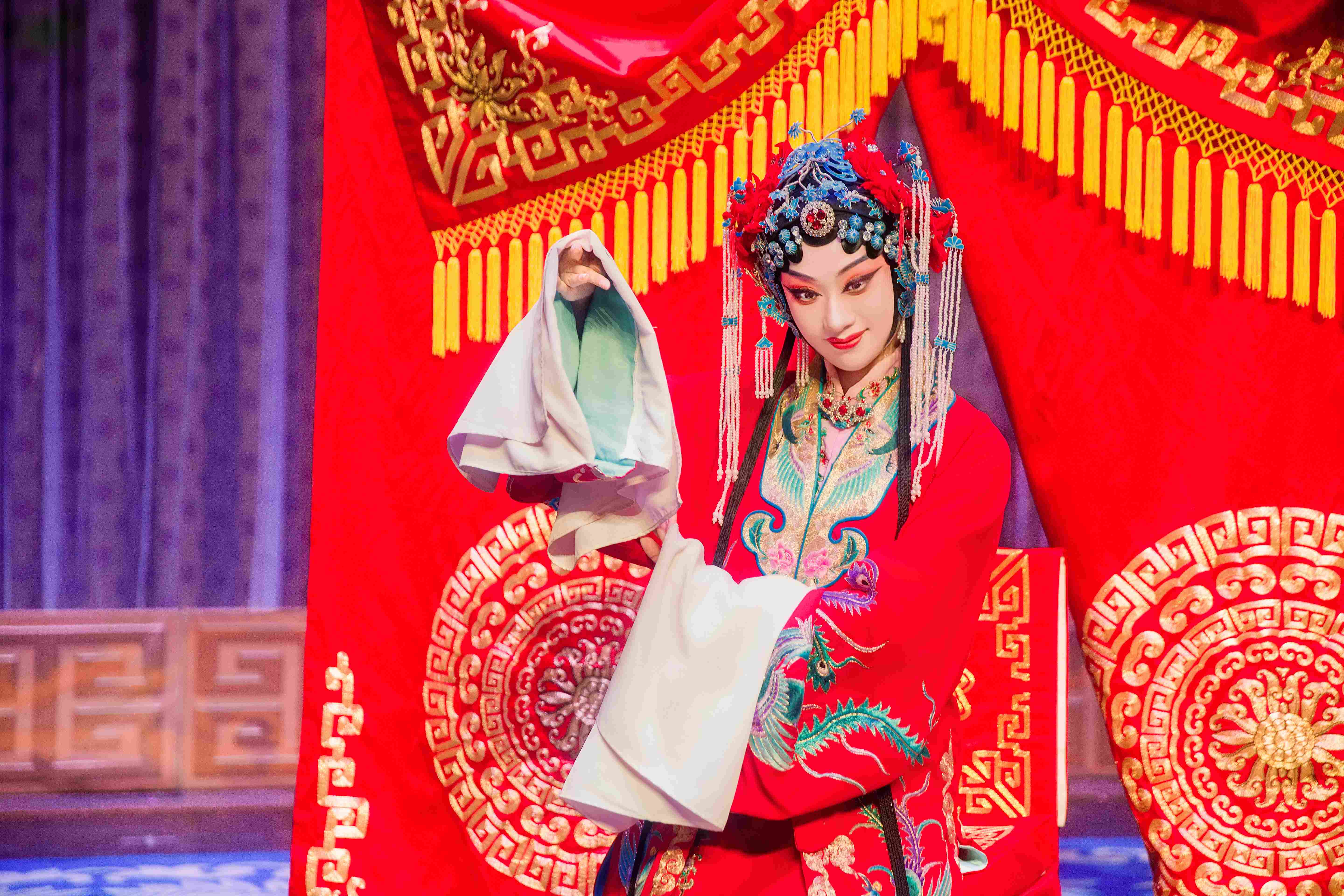 锁麟囊 (4).jpg